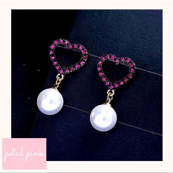 High-End Crystal Heart and Glass Pearl Drop Earrings - Picture 1 of 5